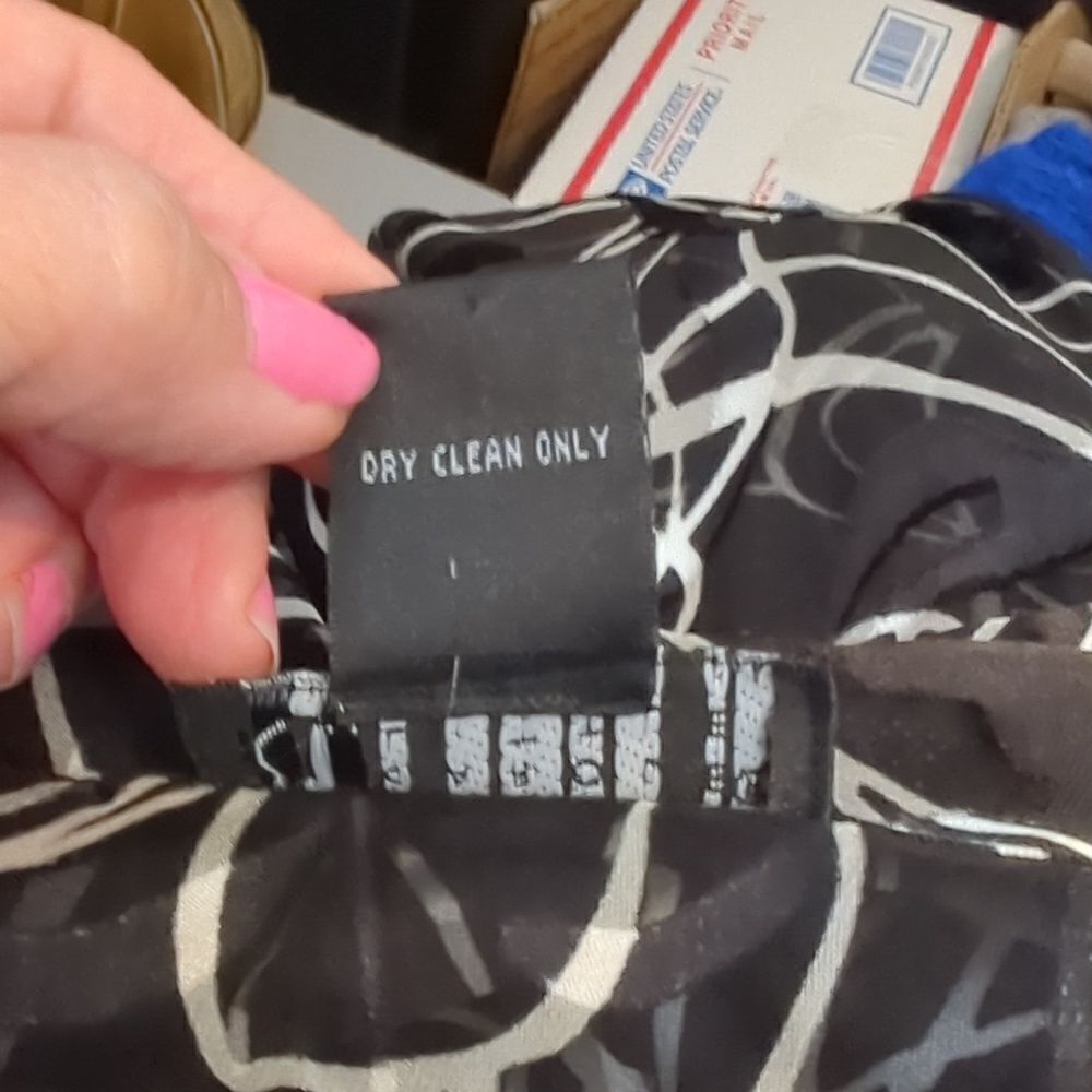 Carol Little Black and White Sheer Print Blouse 2X - Picture 7 of 7